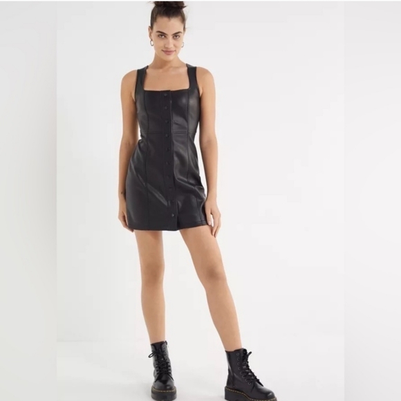 Urban Outfitters Size 6 Button Faux Leather Dress - Picture 2 of 4